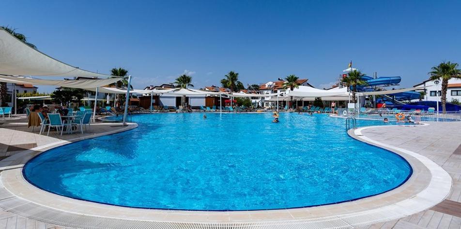 באלאק Fun&Sun River Villas With Amazing Landscape 5+1 מראה חיצוני תמונה